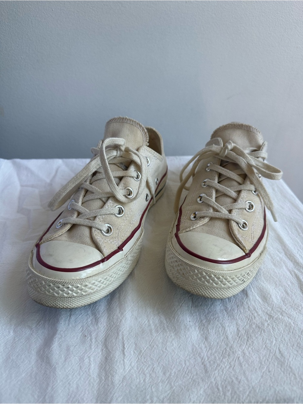 Converse Chuck 70 Low Top Parchment Garnet Egret Sneakers 162062C M 4 / W 6